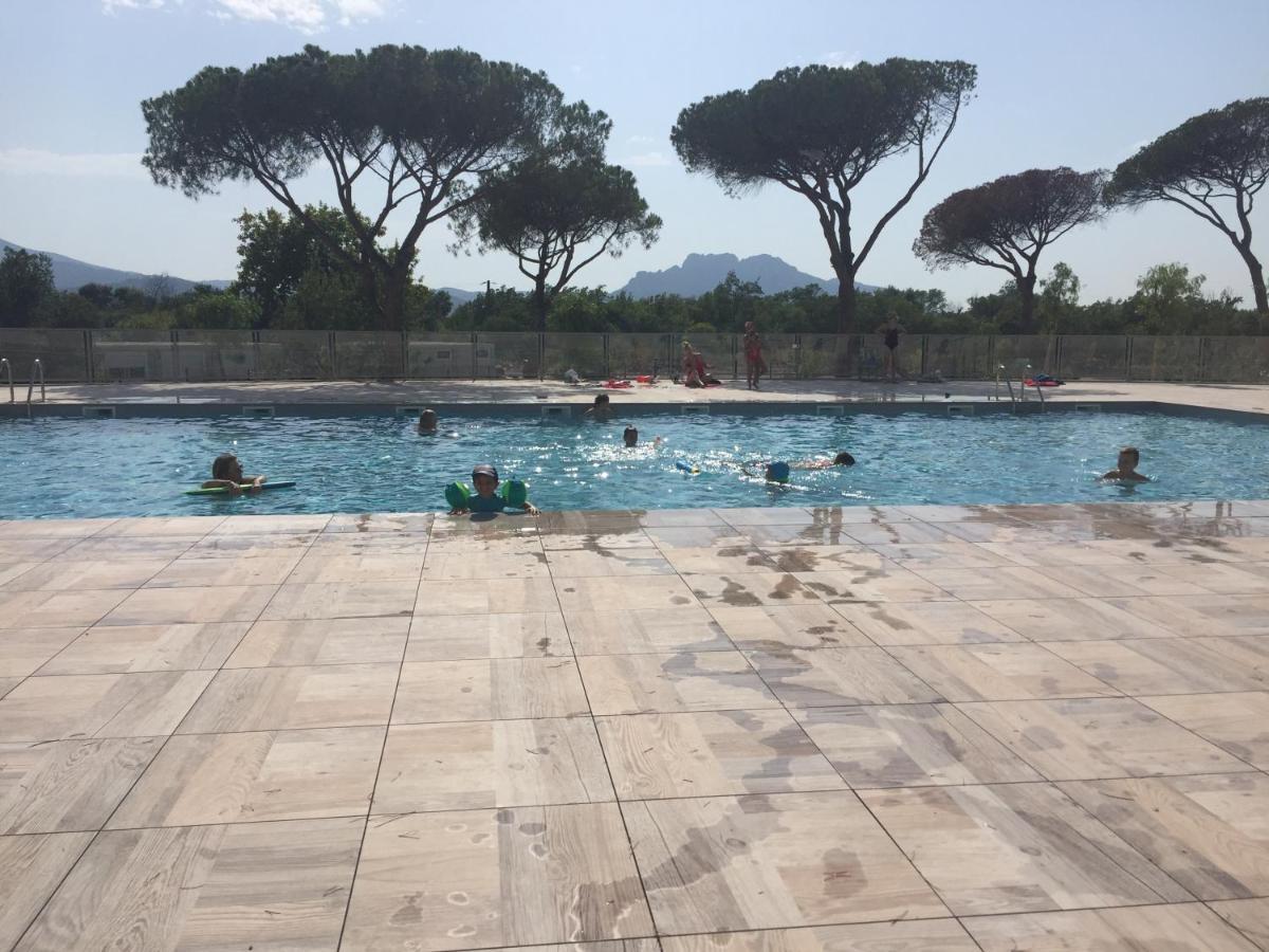 פוז'ה-סור ארז'ן Appartement Neuf Moderne Avec Piscine מראה חיצוני תמונה